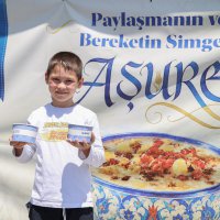 Büyükşehir, Muharrem ayının bereketini vatandaşlarla paylaşıyor 
