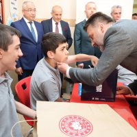 Başkan Vekili Biba, öğrencilerin karne heyecanına ortak oldu 