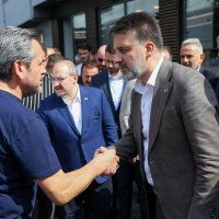 Kayhan Çarşısı'nda yaralar sarılıyor 