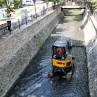 Büyükşehir'den derelerde temizlik seferberliği 
