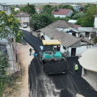 Karacabey'in Yenikaraağaç Mahallesi'nde yollar yenileniyor 