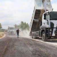 Büyükşehir, Gökçeköy'de yolları yeniliyor 
