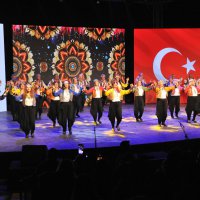 Altın Karagöz'de kültürlerin buluşması sürüyor 