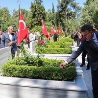 Bursa’da 15 Temmuz programı şehitler anması ile başladı 