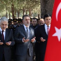 Bursa’da 15 Temmuz programı şehitler anması ile başladı 