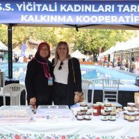 ‘’Meydan Kadınların’’ pazarına büyük ilgi 