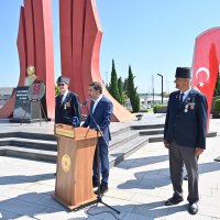 Kıbrıs Barış Harekatı’nın 52. yılında şehitler ve gaziler minnetle anıldı 