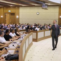 Büyükşehir’den belediye personellerine resmi yazışma kuralları eğitimi 