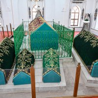 Bursa’da hanedan türbelerindeki puşideler yenileniyor 