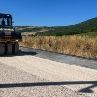 Karacabey ve Mustafakemalpaşa'da yollar yenileniyor 