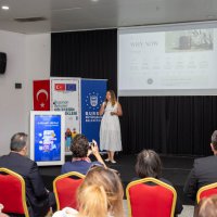 Büyükşehir'den genç kadınlara dijital ticaret desteği 