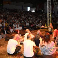 Mustafa Keser’den müzik ve kahkaha dolu gece 