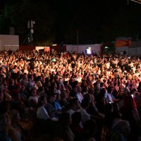 Mustafa Keser’den müzik ve kahkaha dolu gece 