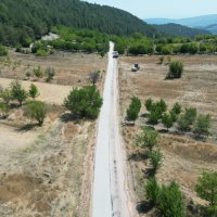 Keles'te yollar hem yenileniyor hem genişliyor 