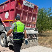 Keles'te yollar hem yenileniyor hem genişliyor 