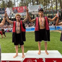 Büyükşehir Belediyesporlu güreşçilerden 8 madalya, 2 kupa! 