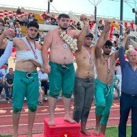 Büyükşehir Belediyesporlu güreşçilerden 8 madalya, 2 kupa! 