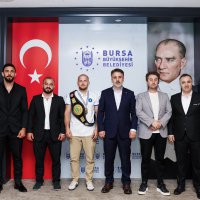 Başkan Vekili Biba'dan dünya şampiyonu güreşçiye tebrik 