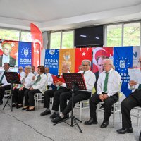 Bursa'da 7'den 70'e zafer sevinci 
