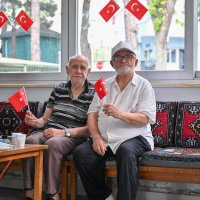 Bursa'da 7'den 70'e zafer sevinci 