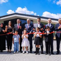 Başkan Vekili Biba, öğrencilerin ilk ders heyecanına ortak oldu