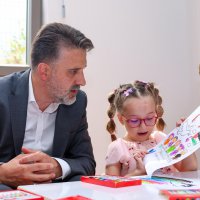 Başkan Vekili Biba, öğrencilerin ilk ders heyecanına ortak oldu