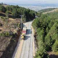 Osmangazi'nin 3 mahallesinde yollar yenileniyor