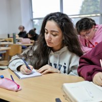 Büyükşehir’in ücretsiz YKS kurslarında eğitimler başladı