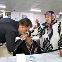 Başkan Vekili Biba, huzurevi sakinleriyle buluştu