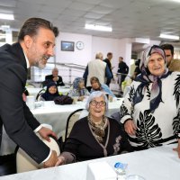 Başkan Vekili Biba, huzurevi sakinleriyle buluştu