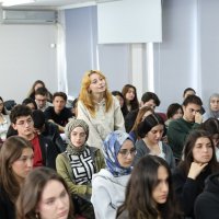 Başkan Vekili Biba'dan gençlere: "Önünüz aydınlık"