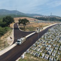 Büyükşehir, Erdoğanköy Kent Mezarlığı'nın yollarını yeniledi