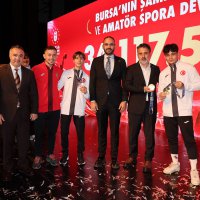 Bursa'nın şampiyonlarına ve amatör spora dev destek