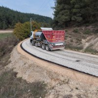Büyükşehir, Osmangazi'de 10 kilometrelik yolu yeniledi