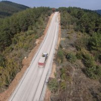 Büyükşehir, Osmangazi'de 10 kilometrelik yolu yeniledi