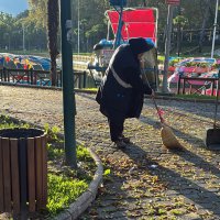 Büyükşehir’den park ve bahçelere düzenli bakım