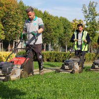 Büyükşehir’den park ve bahçelere düzenli bakım