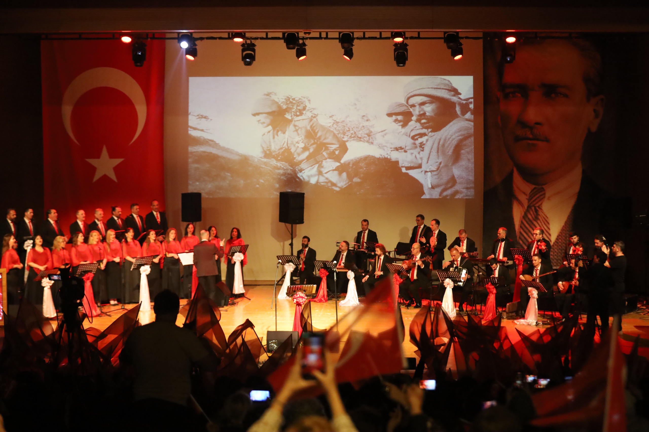 Büyükşehir'den Cumhuriyet'in 103. yılına özel Türk müziği konseri 