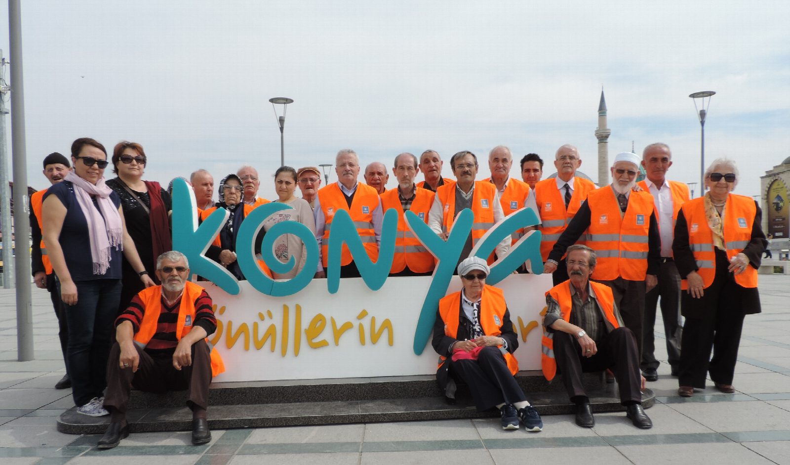 Huzurevi sakinlerinin Konya çıkarması